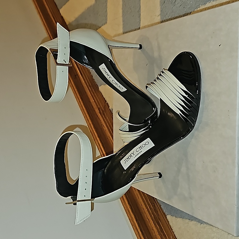 Jimmy Choo "Livvi" 85